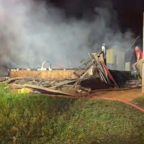 Casal morre em incêndio residencial no distrito de São Vicente, em Araruna