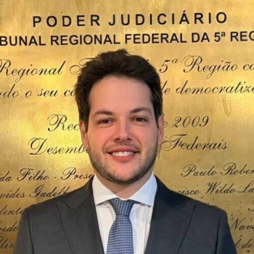 Ex-servidor da Justiça Federal de Campo Mourão toma posse como Juiz Federal do TRF da 5ª Região aos 36 anos