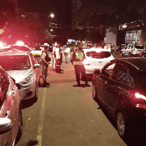 PM  com apoio do DETRAN e SEIMOB realizaram Operação Lei Seca na área central de Campo Mourão