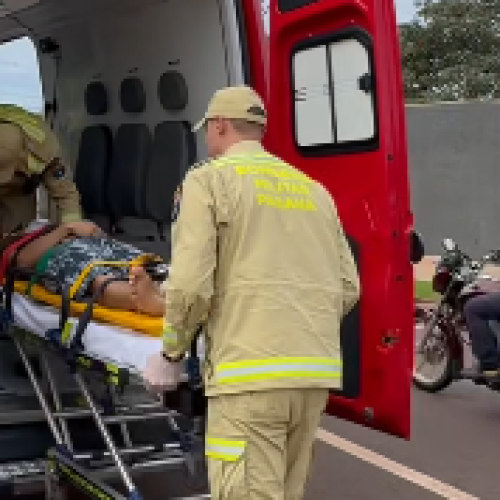 Motociclista fica ferido após colidir contra poste em Campo Mourão