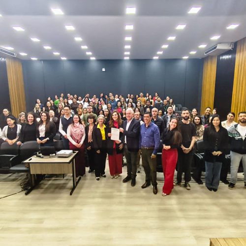 Cerimônia marca integração e entrega dos termos de posse a 108 novos servidores municipais de Campo Mourão