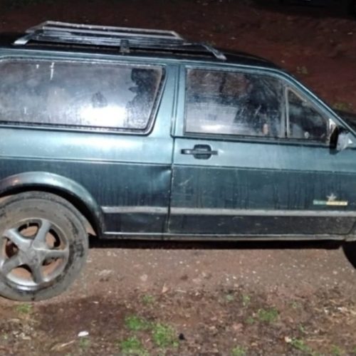 Jovem é flagrado com cigarro eletrônico e veículo com débitos em Mamborê