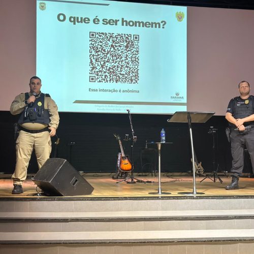 Patrulha Maria da Penha e Delegacia da Mulher promovem palestra sobre valorização da mulher em igreja de Campo Mourão