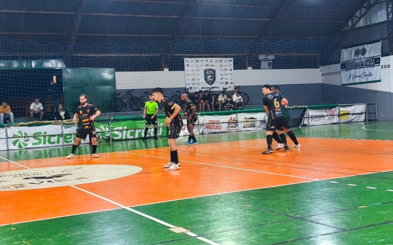 Popular de Futsal de Campo Mourão define semifinalistas nesta quarta-feira, dia 27