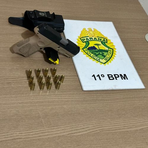 PM apreende pistola pronta para uso e encaminha homem à delegacia em Campo Mourão