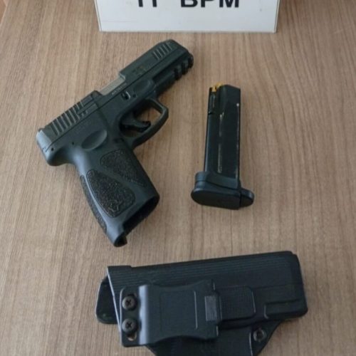 Homem é Preso em Araruna por Posse Ilegal de Pistola 9mm Após Confusão em Praça