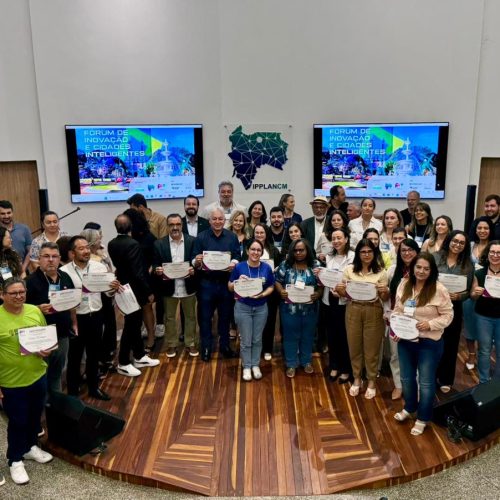 Campo Mourão avança na certificação em Cidades Inteligentes e recebe Selo CIRS de Maturidade
