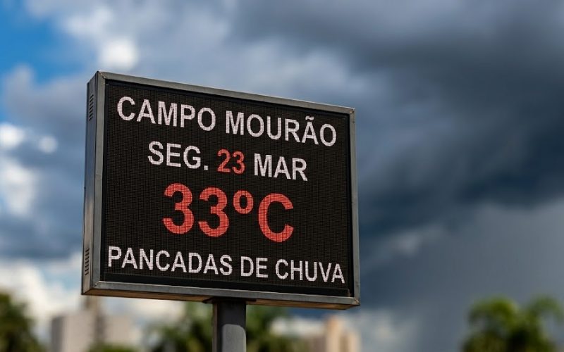 Previsão do Tempo: Segunda-feira de calor intenso e pancadas de chuva em Campo Mourão