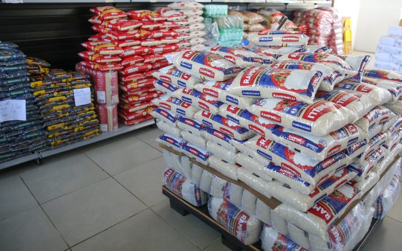 Pesquisa do Procon aponta variação de até R$ 71 na cesta básica em Campo Mourão