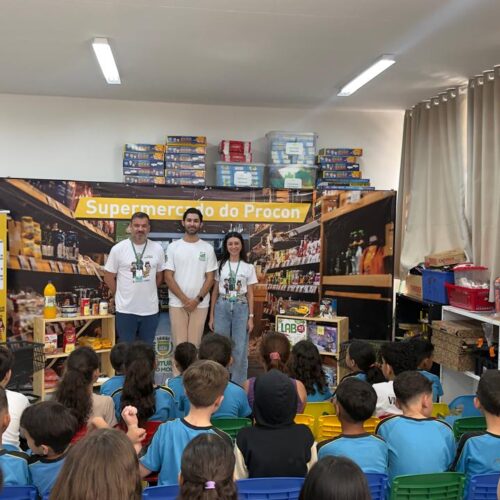 Proconzinho levou informações sobre direitos do consumidor a alunos da rede municipal