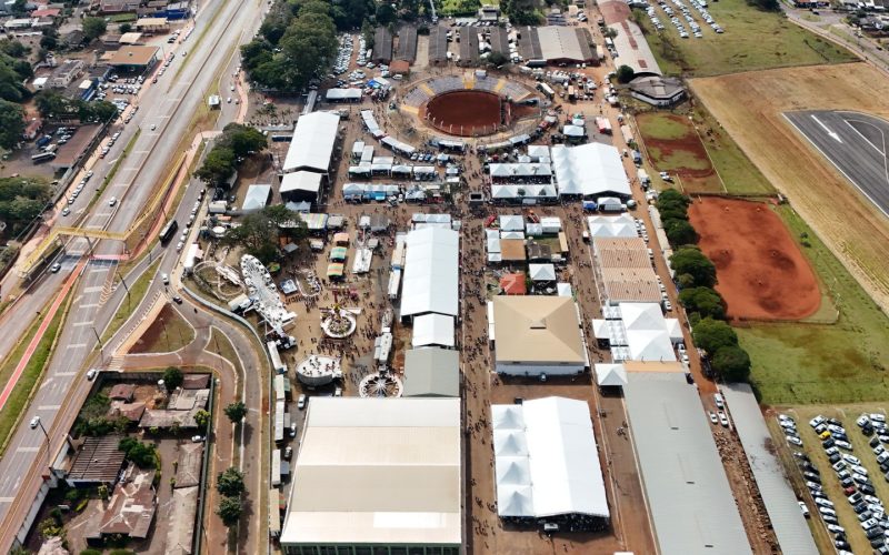 Campo Mourão formaliza parceria com o Governo do Estado para primeira etapa da reforma do Parque de Exposições Tecnológico Getúlio Ferrari