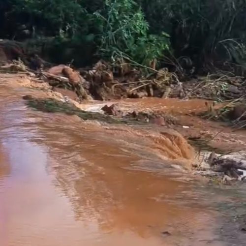 Chuvas intensas causam estragos em estradas rurais de Engenheiro Beltrão; Prefeitura monta força-tarefa