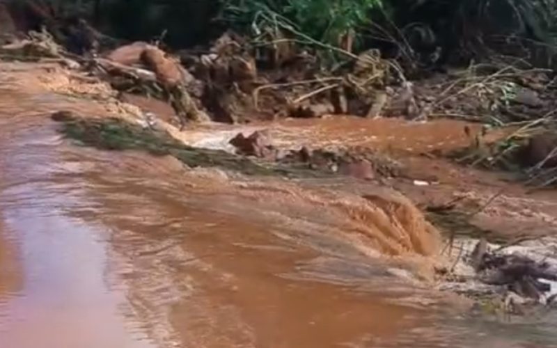 Chuvas intensas causam estragos em estradas rurais de Engenheiro Beltrão; Prefeitura monta força-tarefa