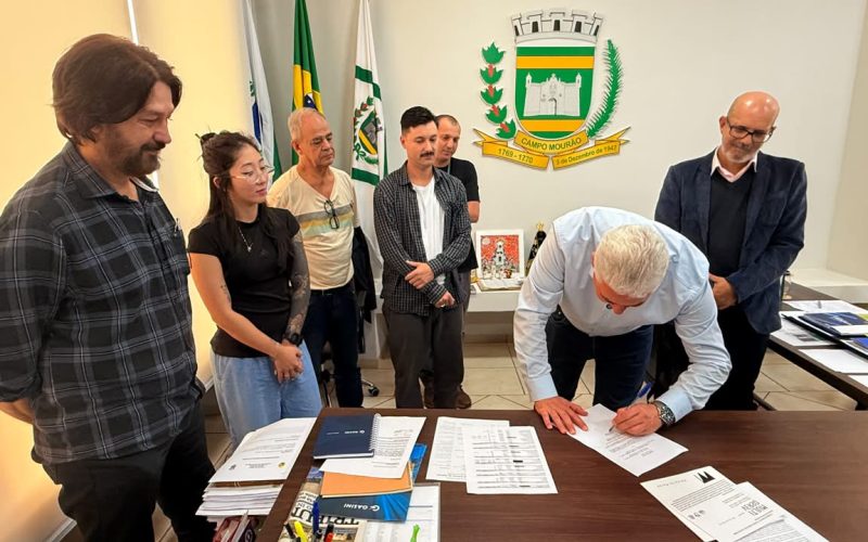 Prefeitura encaminha projeto para denominar Sala de Exposições Bernardo Matos no Teatro Municipal