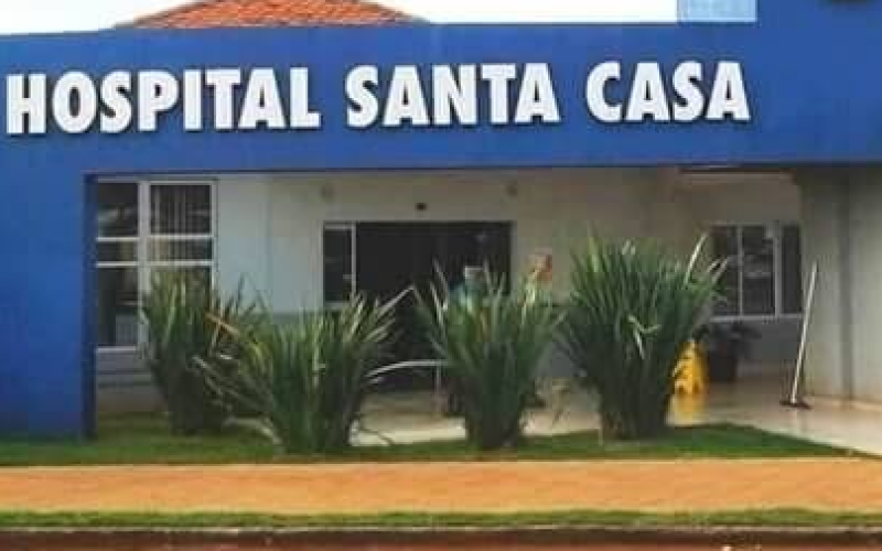 Santa Casa de Campo Mourão alerta para superlotação e solicita desvio temporário de pacientes do SUS.
