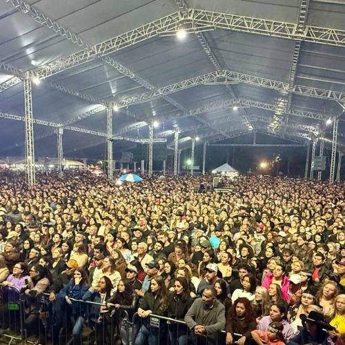 40 mil pessoas prestigiaram a abertura da 31ª Festa Nacional do Carneiro no Buraco
