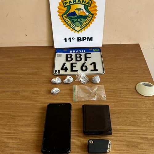 Polícia Militar recupera moto furtada e apreende drogas no Jardim Aeroporto