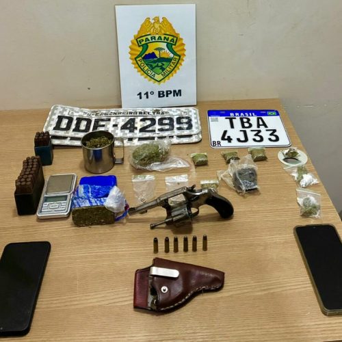 Três Presos em Ação Policial Contra Tráfico de Drogas e Porte Ilegal de Arma no Jardim Aeroporto