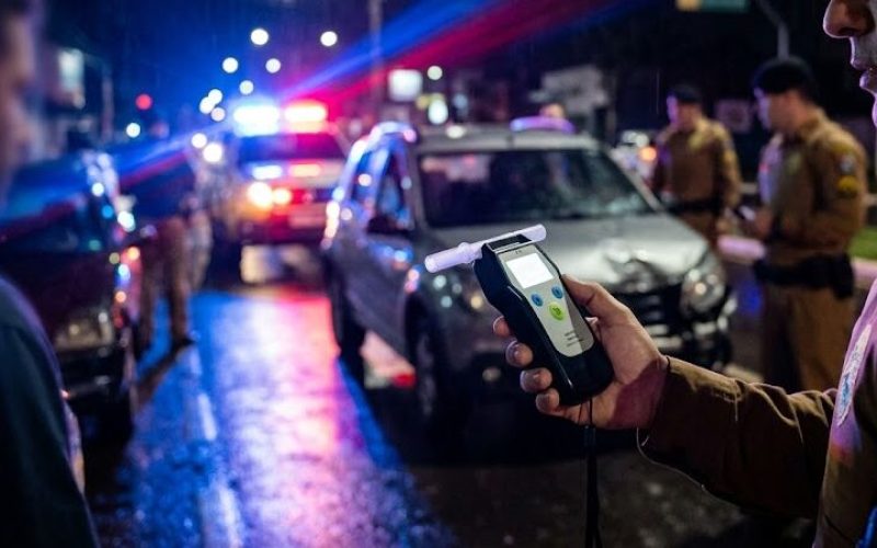 Comportamento irresponsável nas ruas desafia segurança, mas policiamento intensivo da PM retém criminosos de trânsito na região