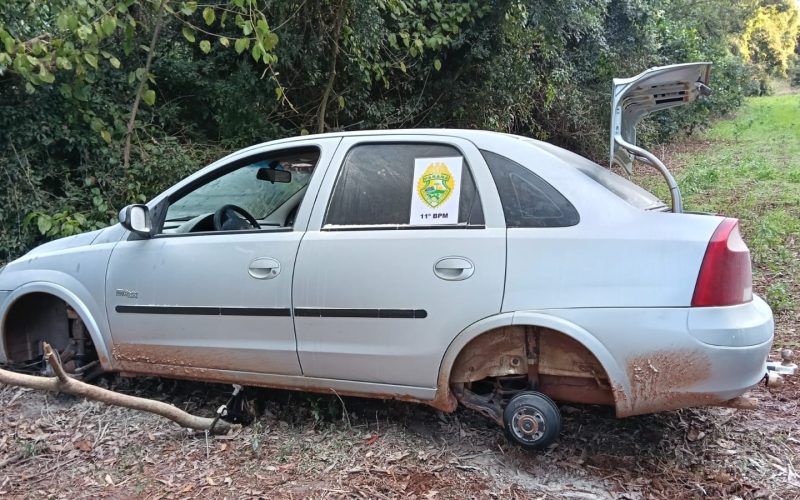 Araruna: Carro e moto roubados em assalto a agricultores são recuperados pela PM na área rural