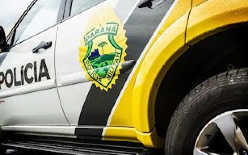 Roubo a Pedestre Perto de Escola A Noite no Centro de Campo Mourão
