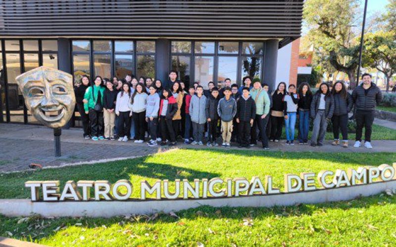 Secretaria de Cultura de Campo Mourão recebe visita técnica de estudantes de Cianorte